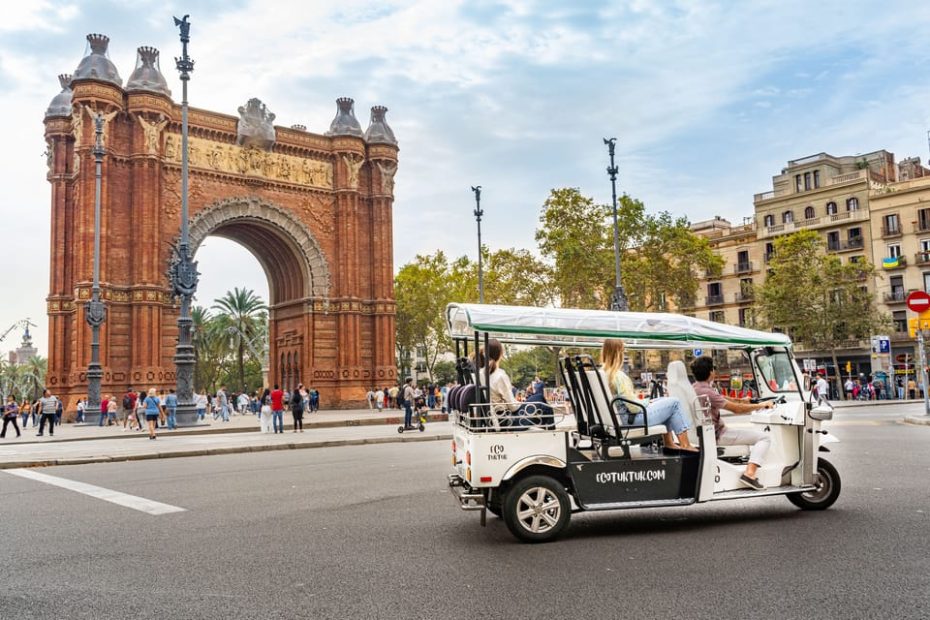 Tour privado por la ciudad en Eco Tuk Tuk