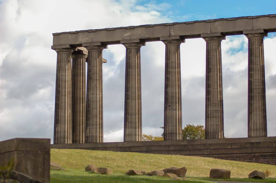 The National Monument of Scotland is an unfinished replica of the Parthenon found in Edinburgh, Scotland