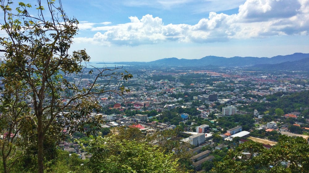 Vistas de Phuket Town desde Monkey Hill