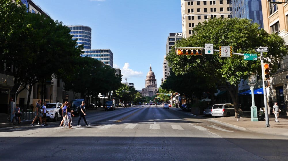 Congress Avenue - Vista del Capitolio de Texas - Atracciones de Austin