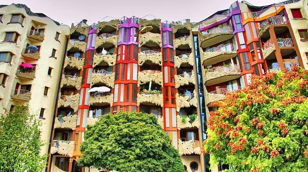 Saint-Gervais & Grottes - Best districts to stay in Geneva