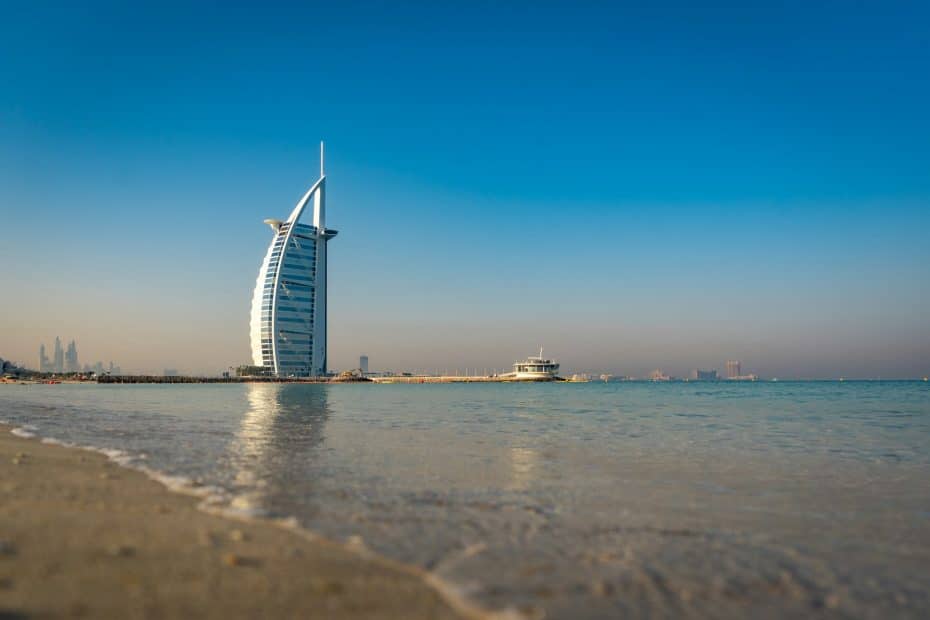 El Burj Al Arab es uno de los 10 mejores hoteles de Oriente Próximo