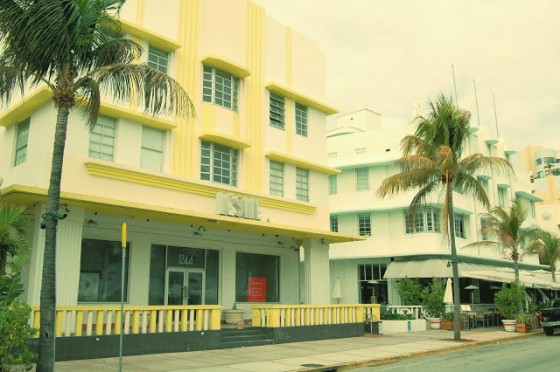 art-deco-district-miami-beach-13-560x372