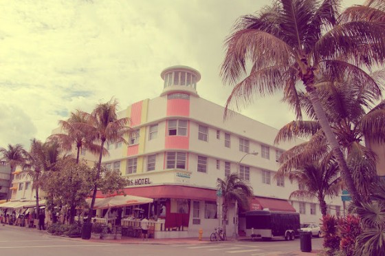 art-deco-district-miami-beach-5-560x372