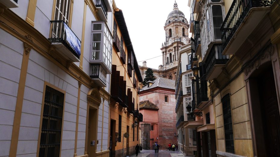 Sede delle attrazioni turistiche più visitate della città, Málaga Centro è la zona migliore dove alloggiare per essere vicino a tutto