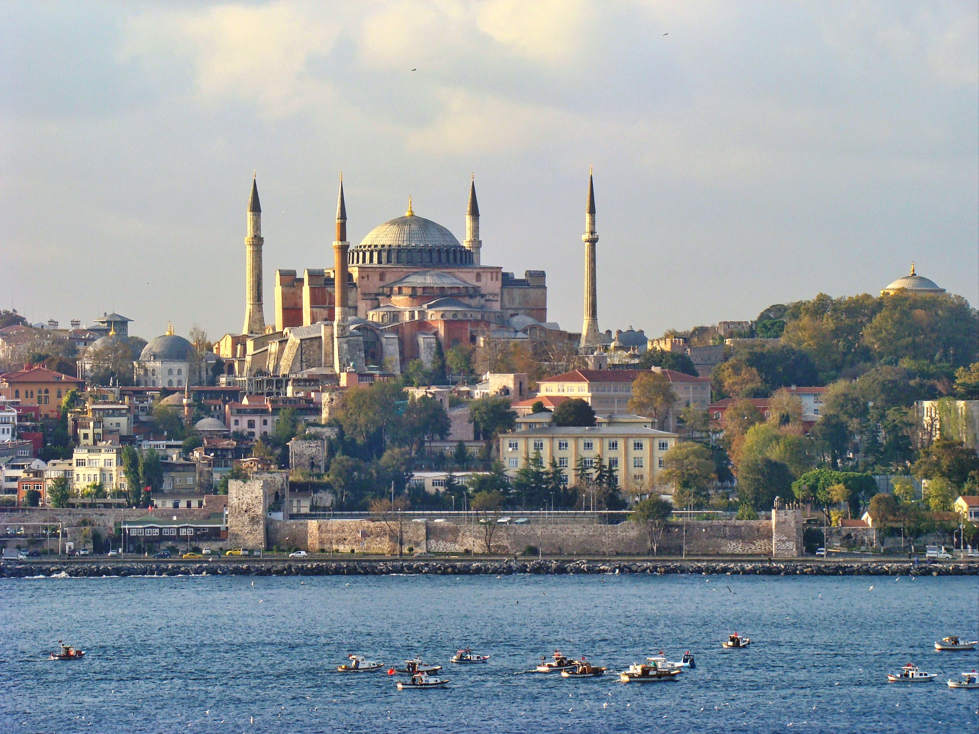Also known as Fatih, the Sultanahmet area is home to Istanbul's most visited tourist attractions and the best area to stay in Istanbul for sightseeing.