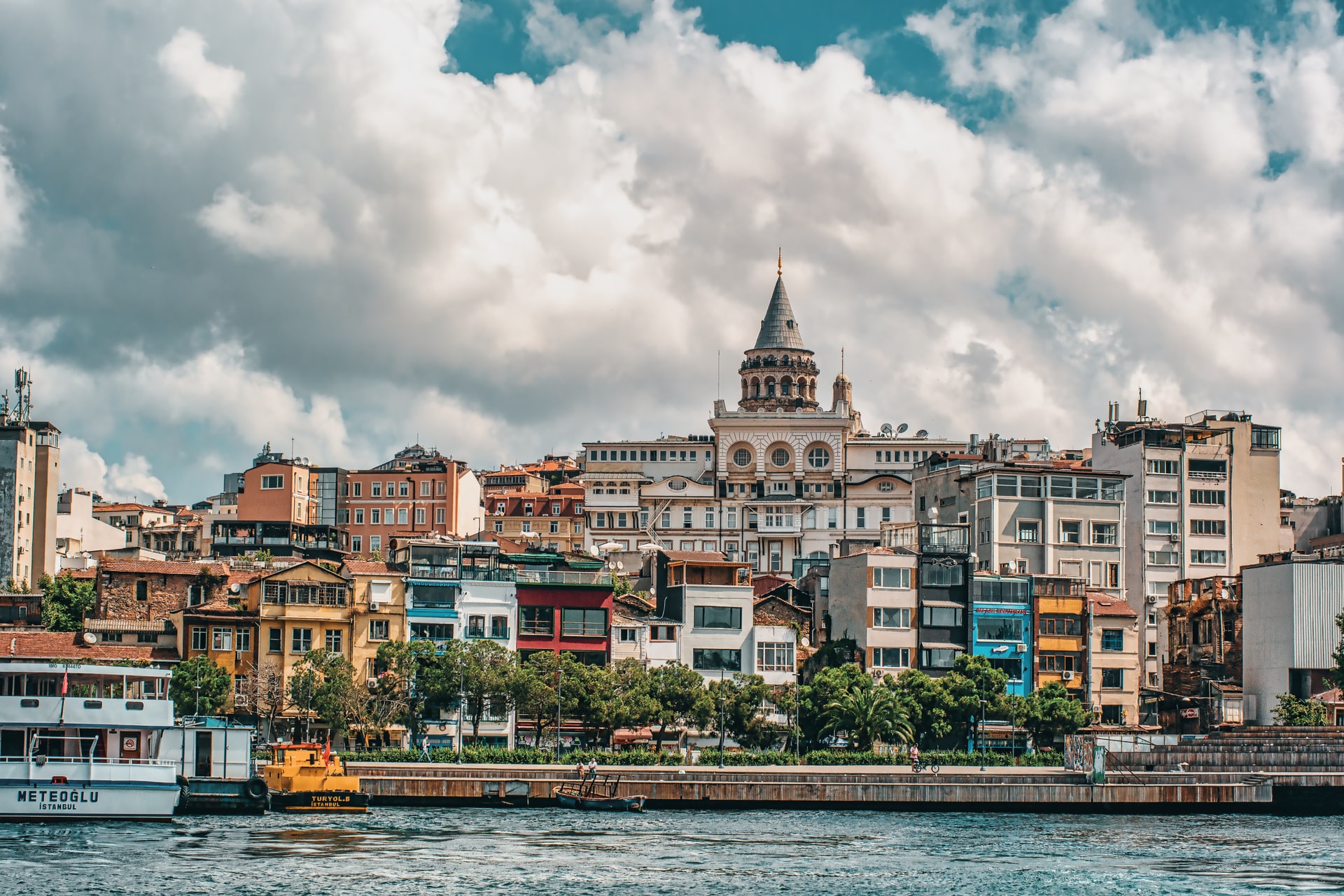 Easily recognisable thanks to its tower, Galata is an exciting area full of small shops, cafés and restaurants
