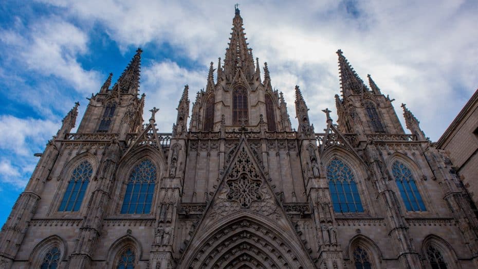 Il Barri Gòtic di Barcellona ospita la Cattedrale della città.