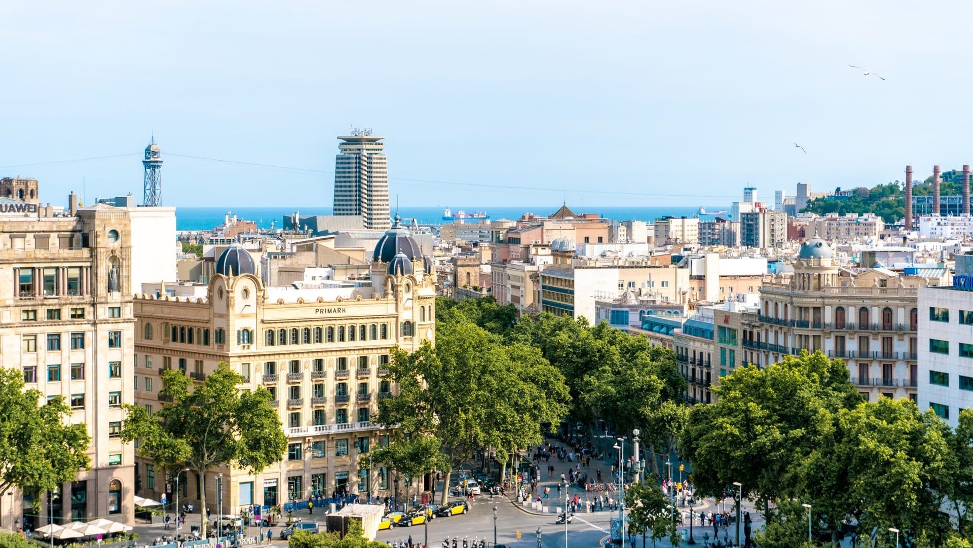 Comprising the medieval districts of Ciutat Vella and the central portion of l'Eixample, Barcelona's City Centre is home to most of the attractions, museums, nightlife areas and hotels in the Catalan capital