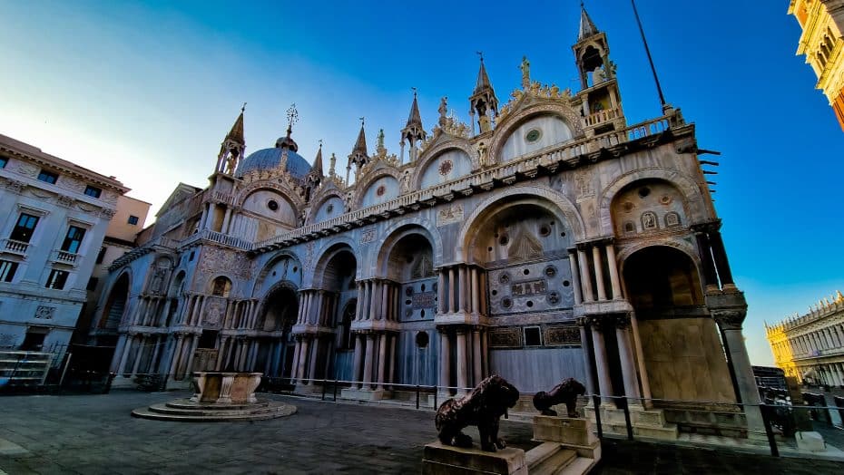 La Basílica de San Marcos es una de las principales atracciones de Venecia