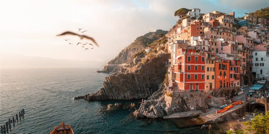 Most people come to La Spezia to visit the famous Cinque Terre region