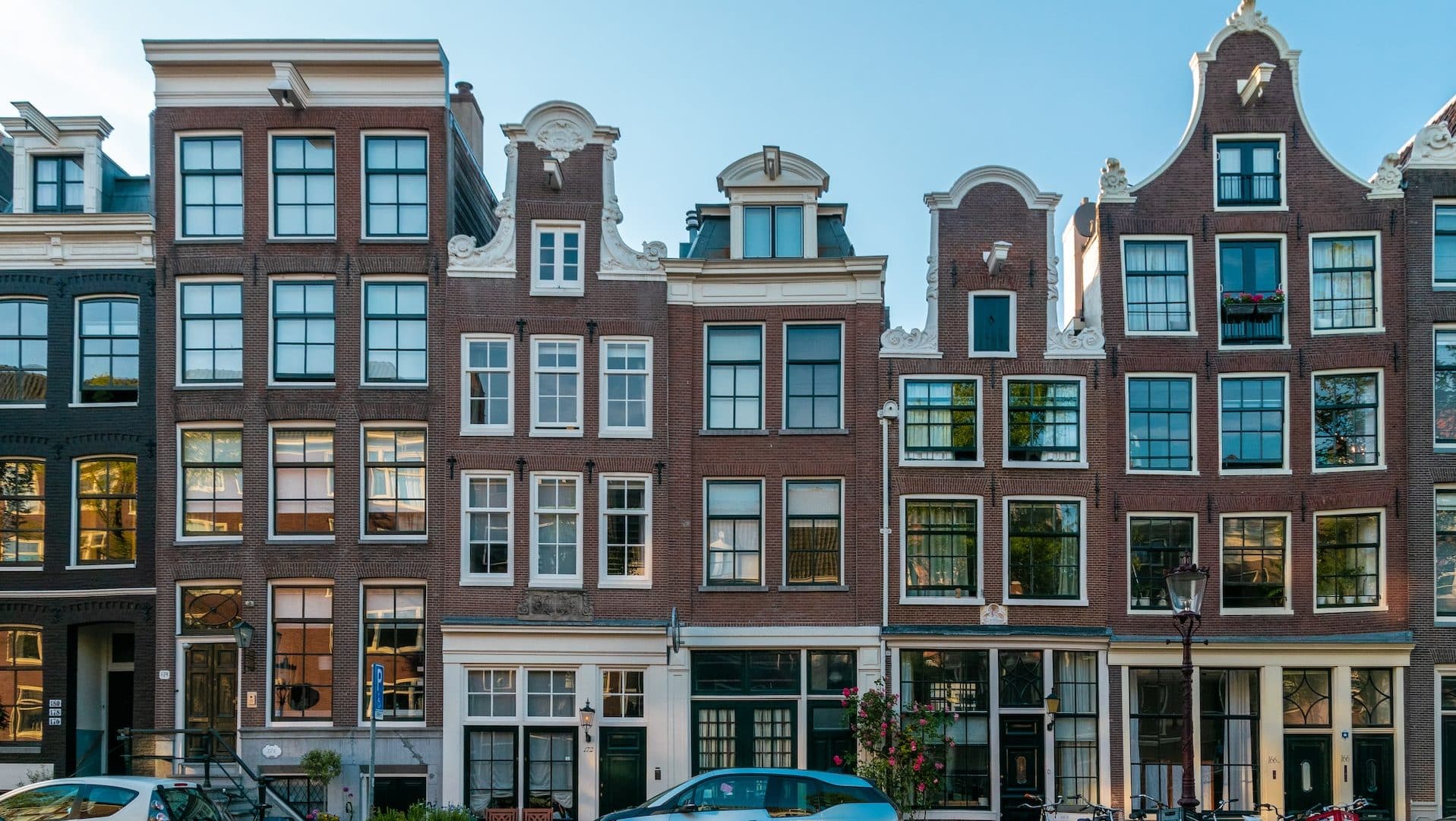 Arquitectura típica d'estil holandès al barri de Jordaan