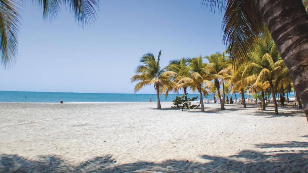 Bello Horizonte alberga algunas de las mejores playas públicas de Santa Marta