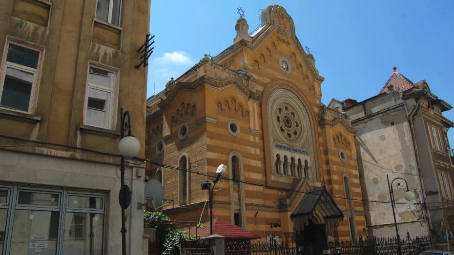The old Jewish Quarter in Bucharest is a must-see attraction in the city