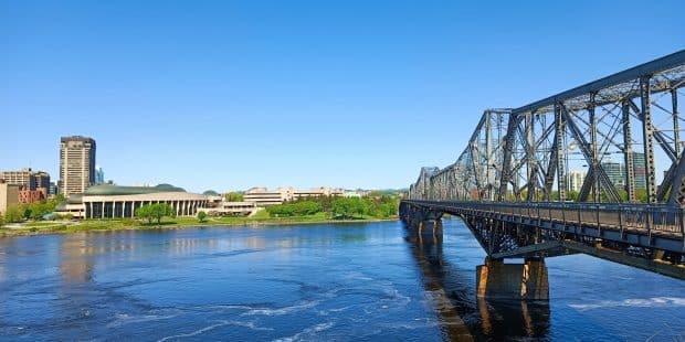 The Alexandra Bridge connects Ottawa and Gatineau