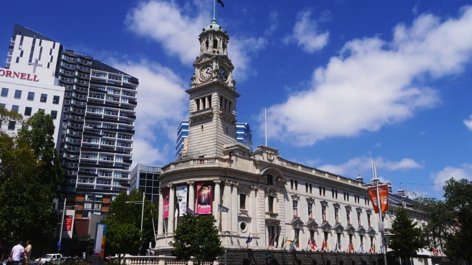 Aotea Square è una delle piazze più belle del CBD di Auckland.