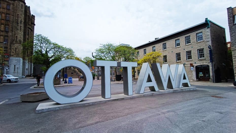 Letrero de Ottawa cerca del mercado ByWard