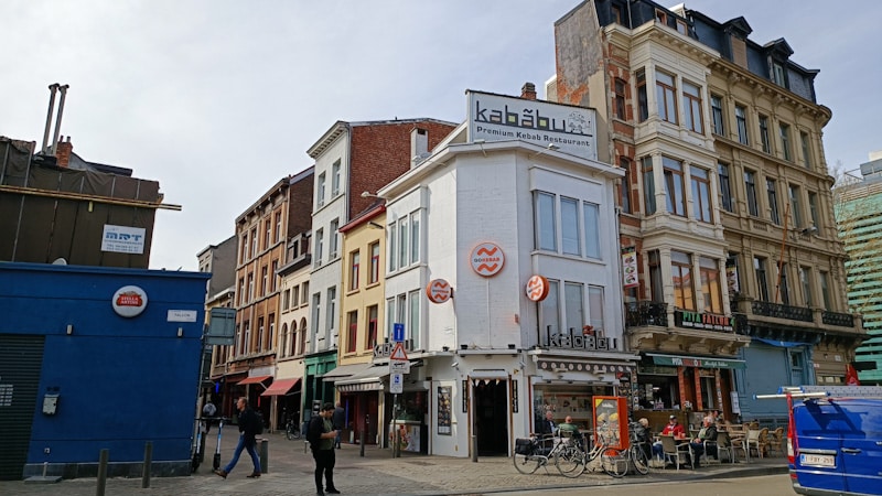 Het Eilandje is packed with hipster bars and restaurants