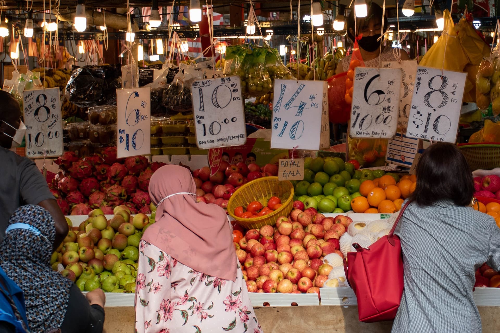 Conocido principalmente por su mercado, Chow Kit es un animado distrito y una de las mejores zonas donde dormir en Kuala Lumpur.