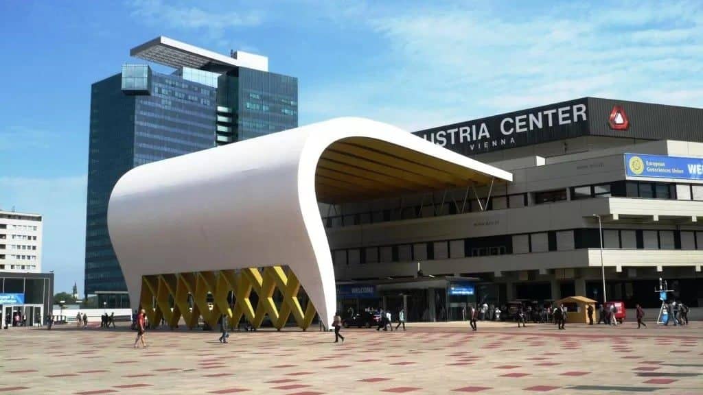 El Austria Center Vienna se encuentra en Donaustadt