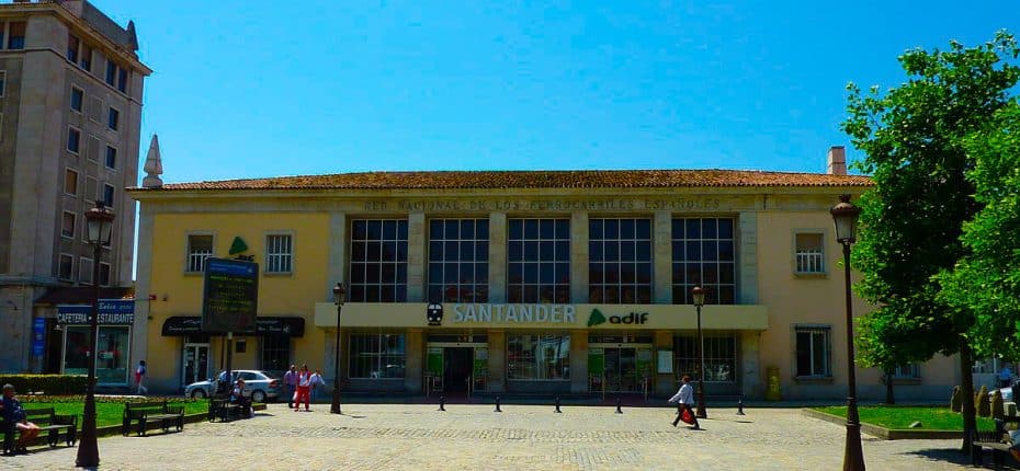 Las mejores zonas donde alojarse en Santander - Estación de tren
