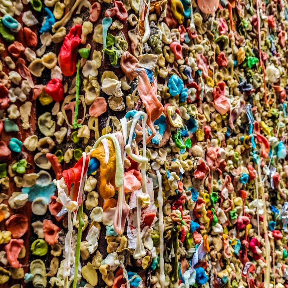 Gum Alley close-up