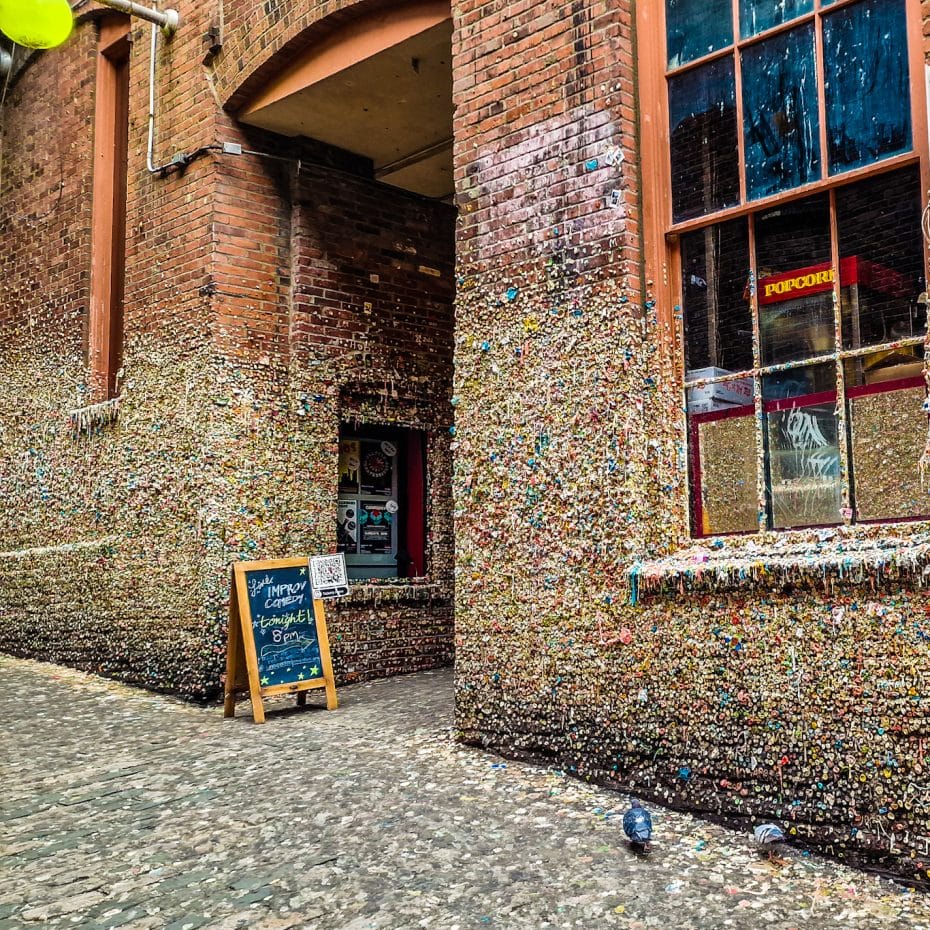 El callejón del chicle es la atracción turística más singular de Seattle