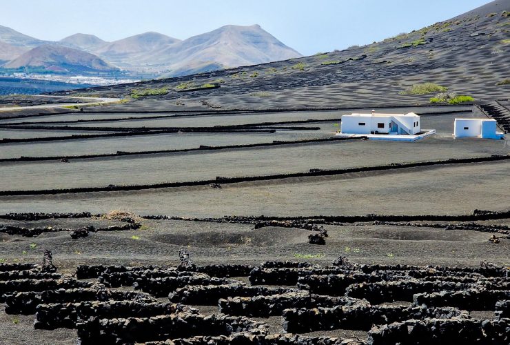 What to do and what to see in Lanzarote - Must-see attractions on the Island of Fire