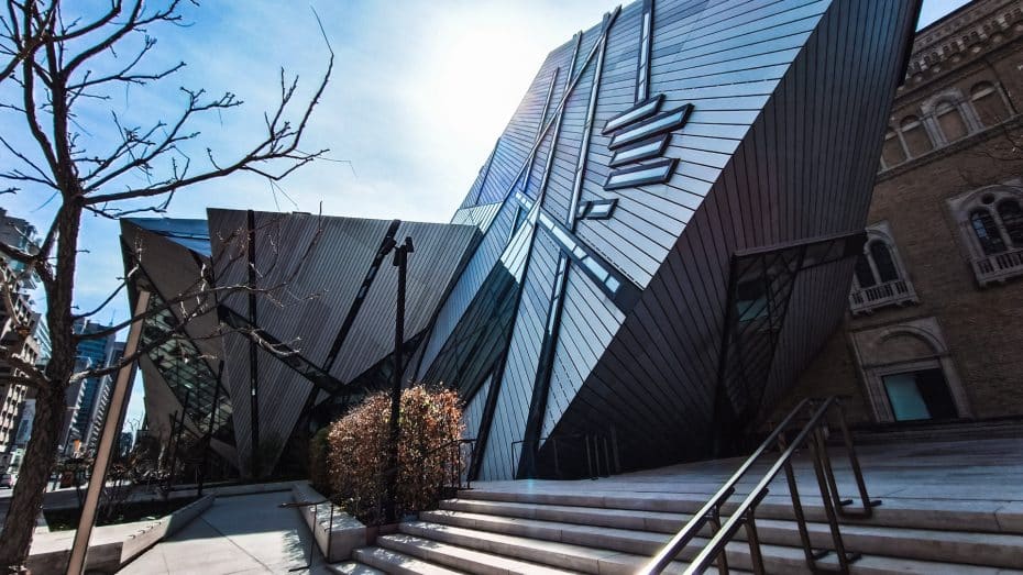 Royal Ontario Museum - Top tourist attractions in Toronto