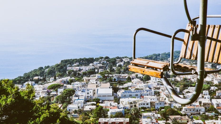 El telesilla de Monte Solaro es una de las mejores cosas que hacer en Capri en una excursión de un día desde Nápoles