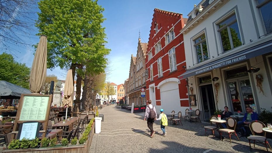 El casco antiguo de Brujas alberga algunos de los mejores restaurantes y bares de la ciudad