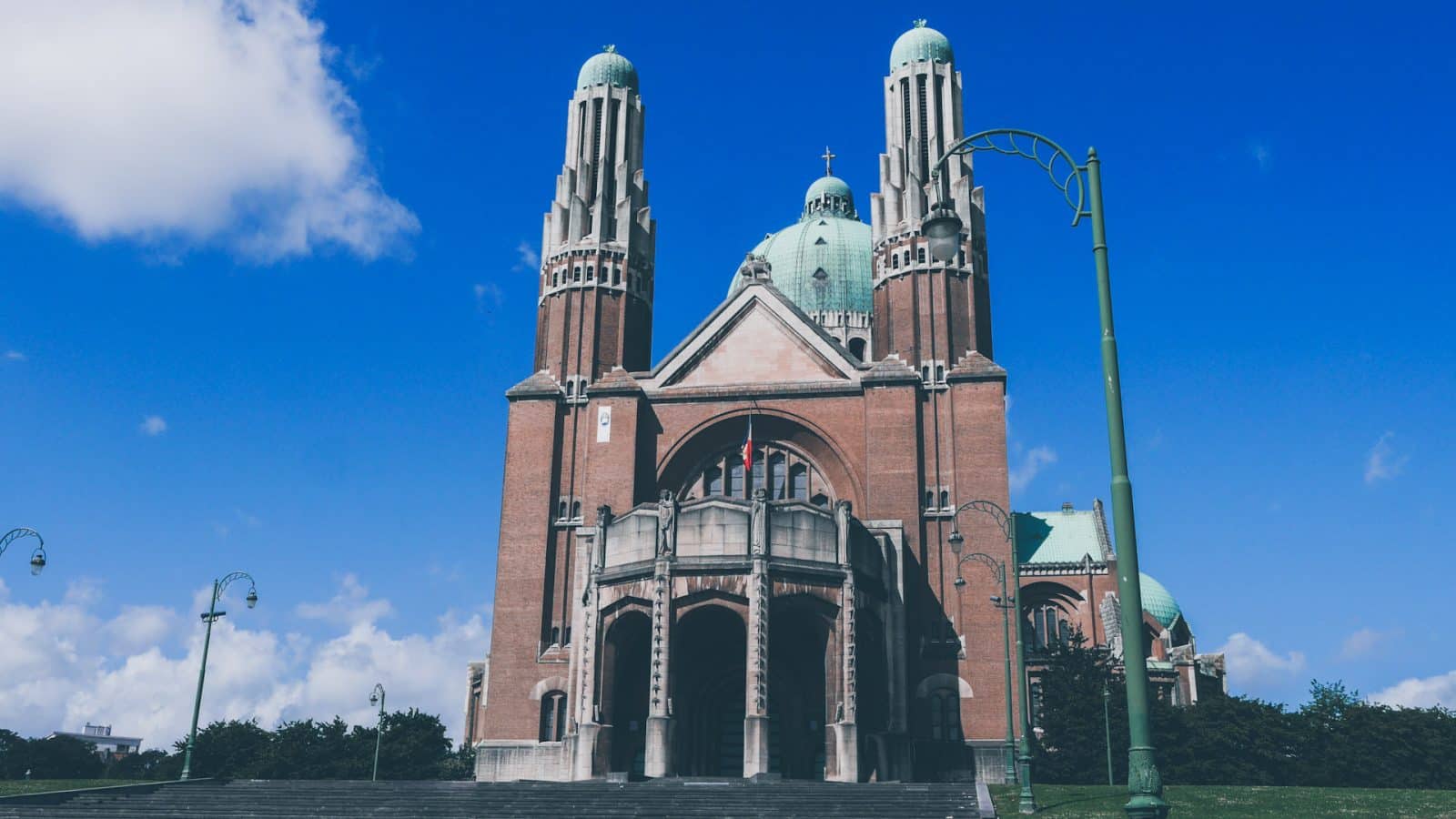 The Basilica of the Sacred Heart and Its Contribution to Brussels' Art Deco Landscape