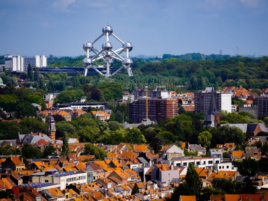 Vistas del Atomium desde la basílica de Koekelberg