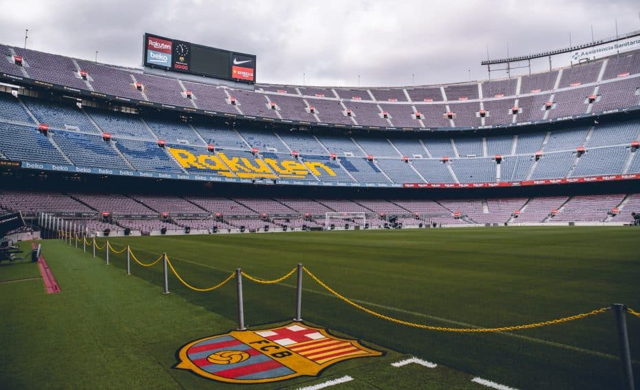 Visitar el Estadio Camp Nou del Barça es una de las actividades imprescindibles en Barcelona, especialmente para los aficionados al fútbol