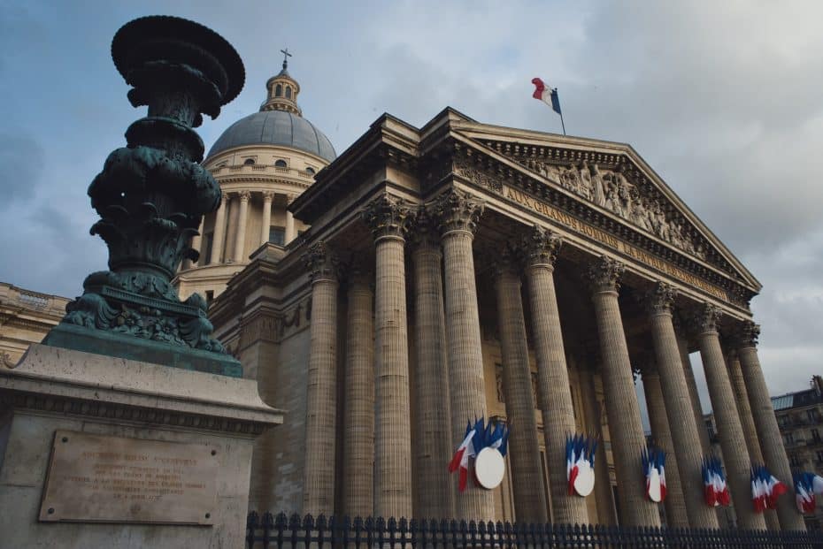 Neoclassical architecture in Paris - Panthéon