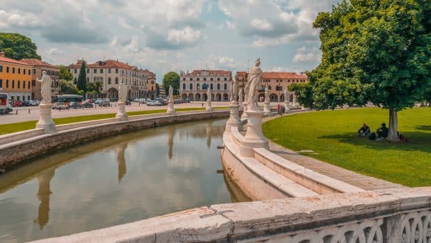 Pratto della Valle is Padova's more recognizable image