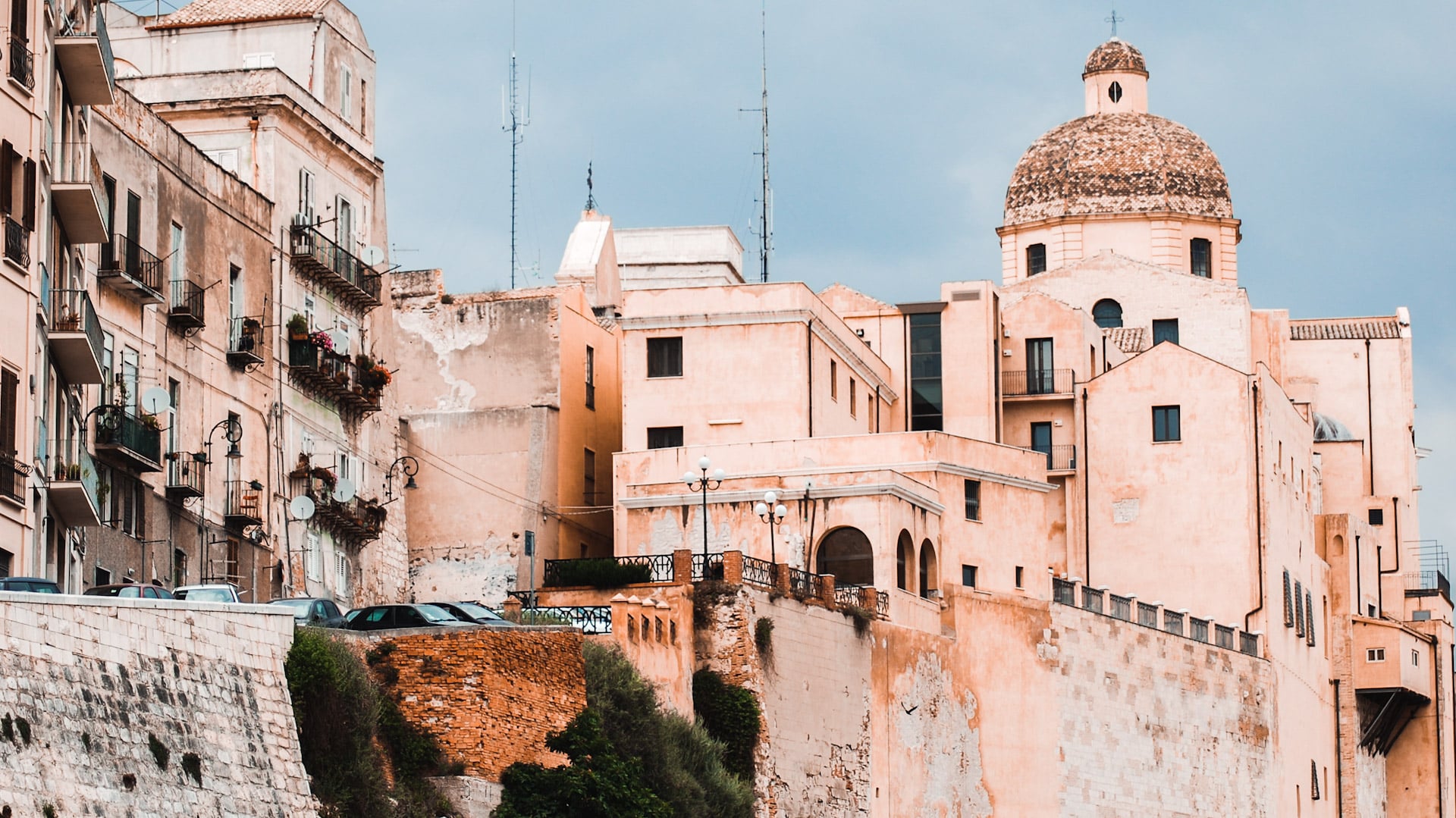 Situated in Cagliari's historic center, Castello is a quaint neighborhood characterized by its narrow cobblestone streets and ancient fortifications.