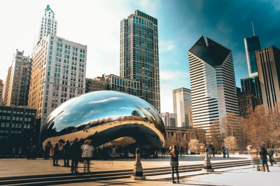 Il Loop è una delle principali destinazioni per i visitatori di Chicago. La sua posizione centrale, l'atmosfera vibrante e l'importanza culturale ne fanno una zona ideale per il soggiorno. Il nostro hotel preferito è Hotel Blake, membro Ascend Hotel Collection.