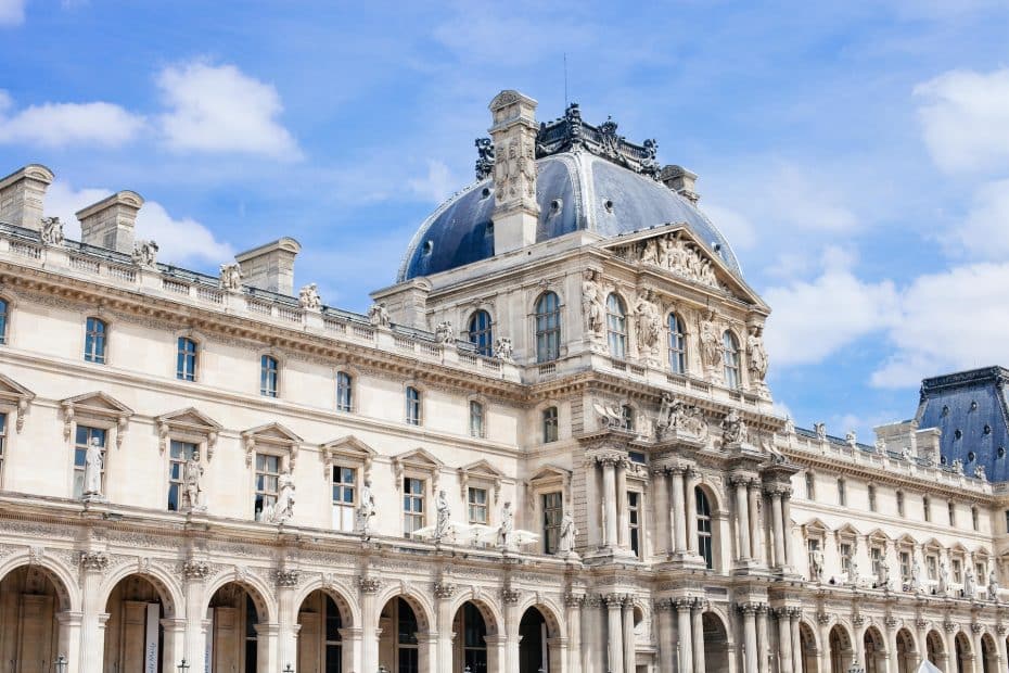 El Palacio del Louvre es uno de los mejores ejemplos de arquitectura renacentista del mundo