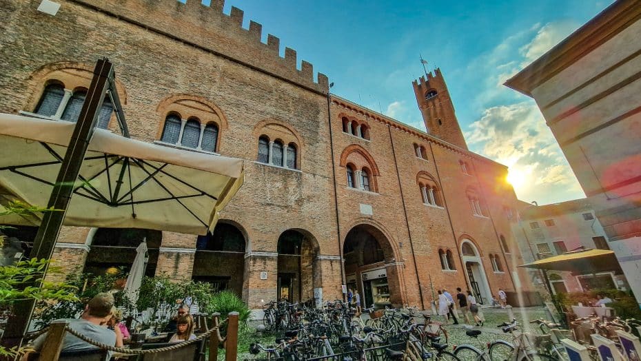 Treviso Centro Storico è un quartiere ricco di cose da vedere, da fare e da mangiare.