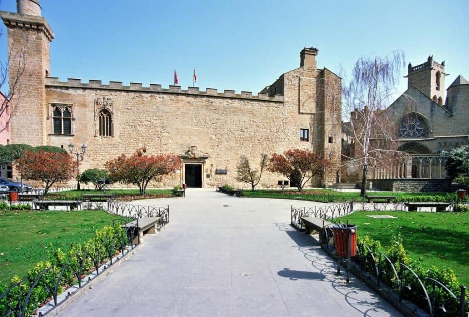 Parador de Olite - Castillos españoles donde pasar la noche