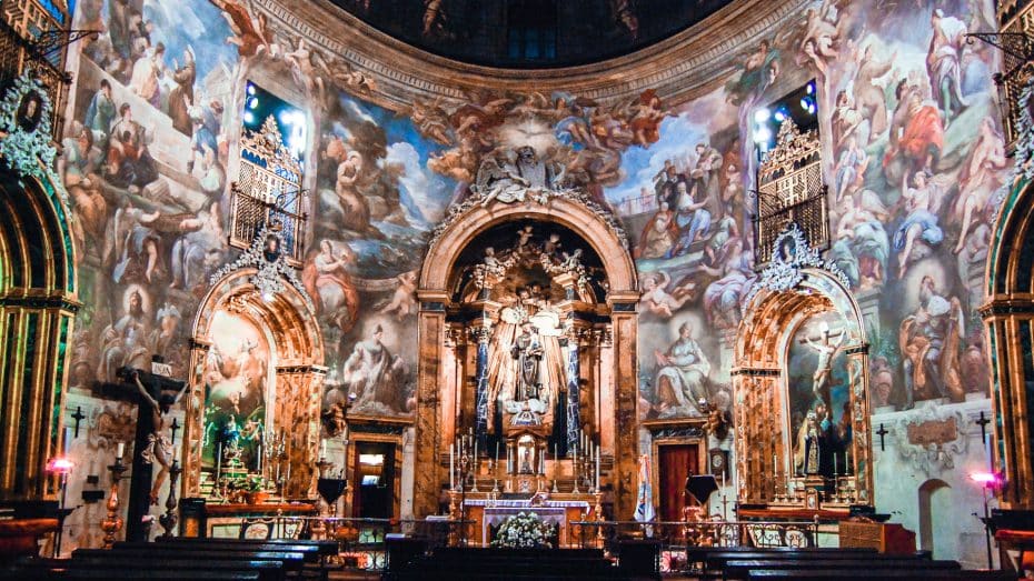 Iglesia de San Antonio de los Alemanes es una de las principales atracciones de Malasaña, Madrid