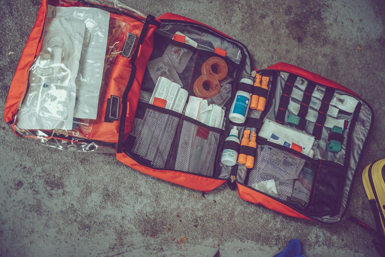 25 Must-Have Items for Your Travel First-Aid Kit Checklist