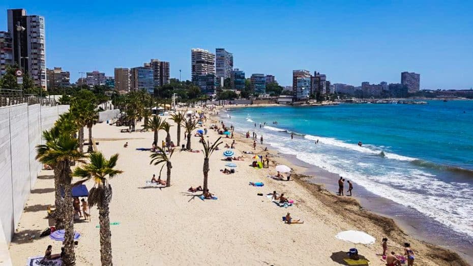 Millors zones per allotjar-se a Alacant - Platja de l'Almadraba
