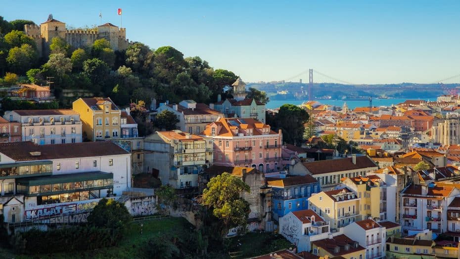 Lisboa es famosa, entre otras cosas, por sus colinas y miradores