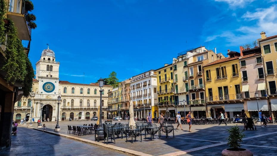 El  centro de Padua es la mejor zona para alojarse en Padua porque alberga la mayoría de las atracciones de esta ciudad italiana. Uno de nuestros hoteles favoritos en esta zona es el Methis Hotel & Spa
