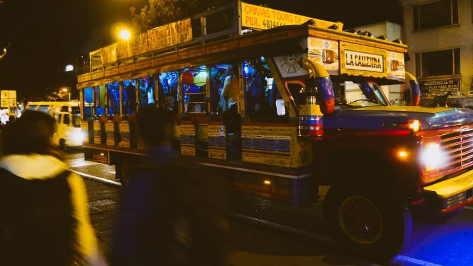 Las Chivas son una especie de autobuses de fiesta colombianos