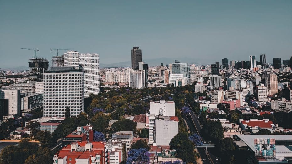 Polanco's prime location, lively nightlife, upscale shopping, luxurious hotels, exceptional transport connections, and varied dining options make it the premier area to stay in Mexico City.