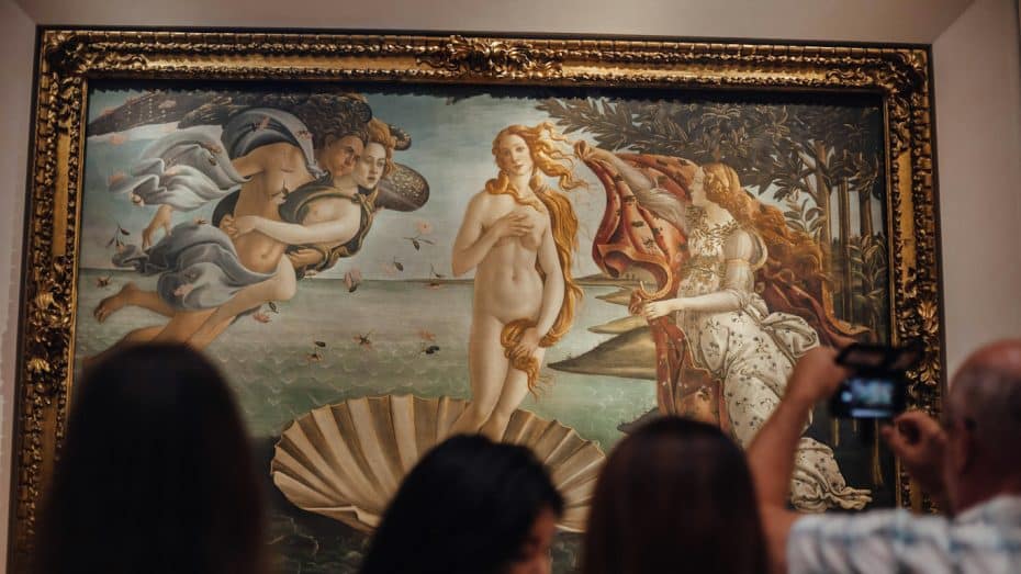 Nacimiento de Venus de Botticelli en la Galería de los Uffizi