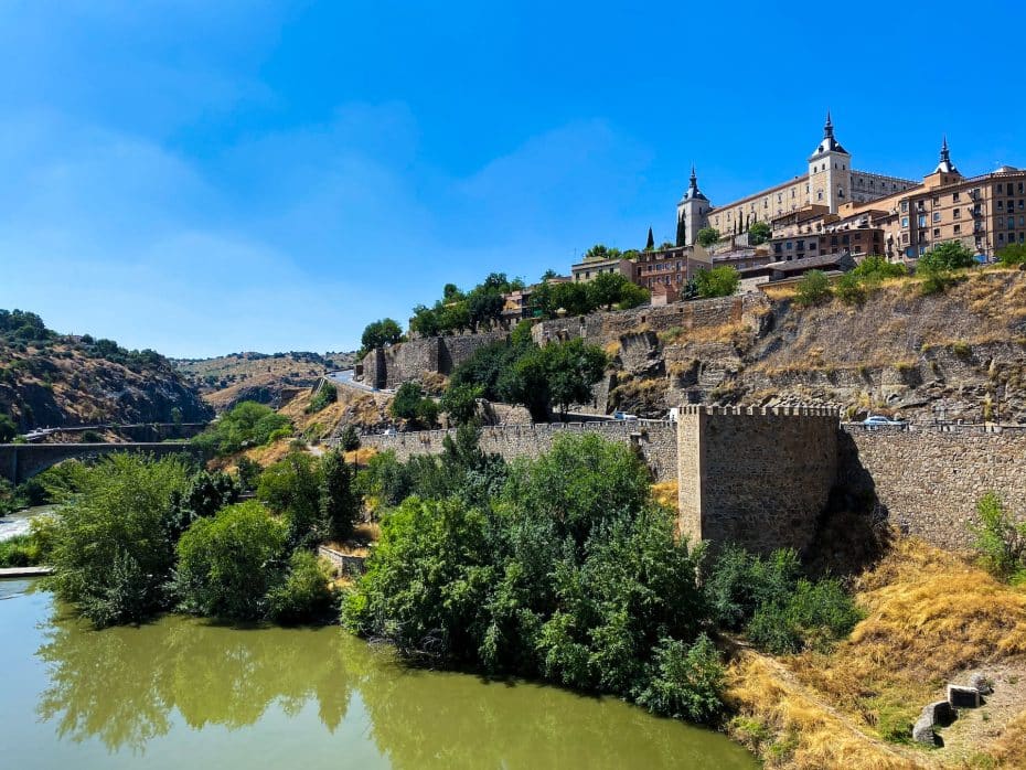 Toledo es una de las ciudades amuralladas más famosas de España.